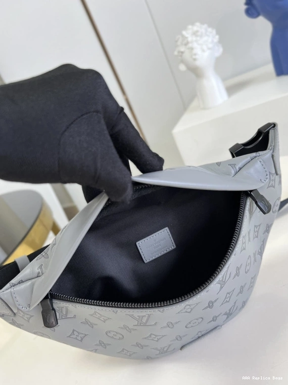 Aaa replica bags BUMBAG LOUIS DISCOVERY VUITTON 0723
